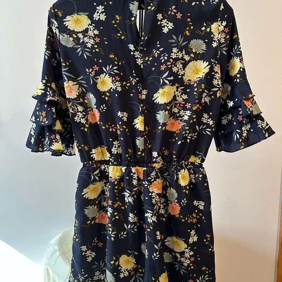 Big Girls Tween Navy Floral Printed Tier Ruffle Sleeves Romper - Picture 2 of 4
